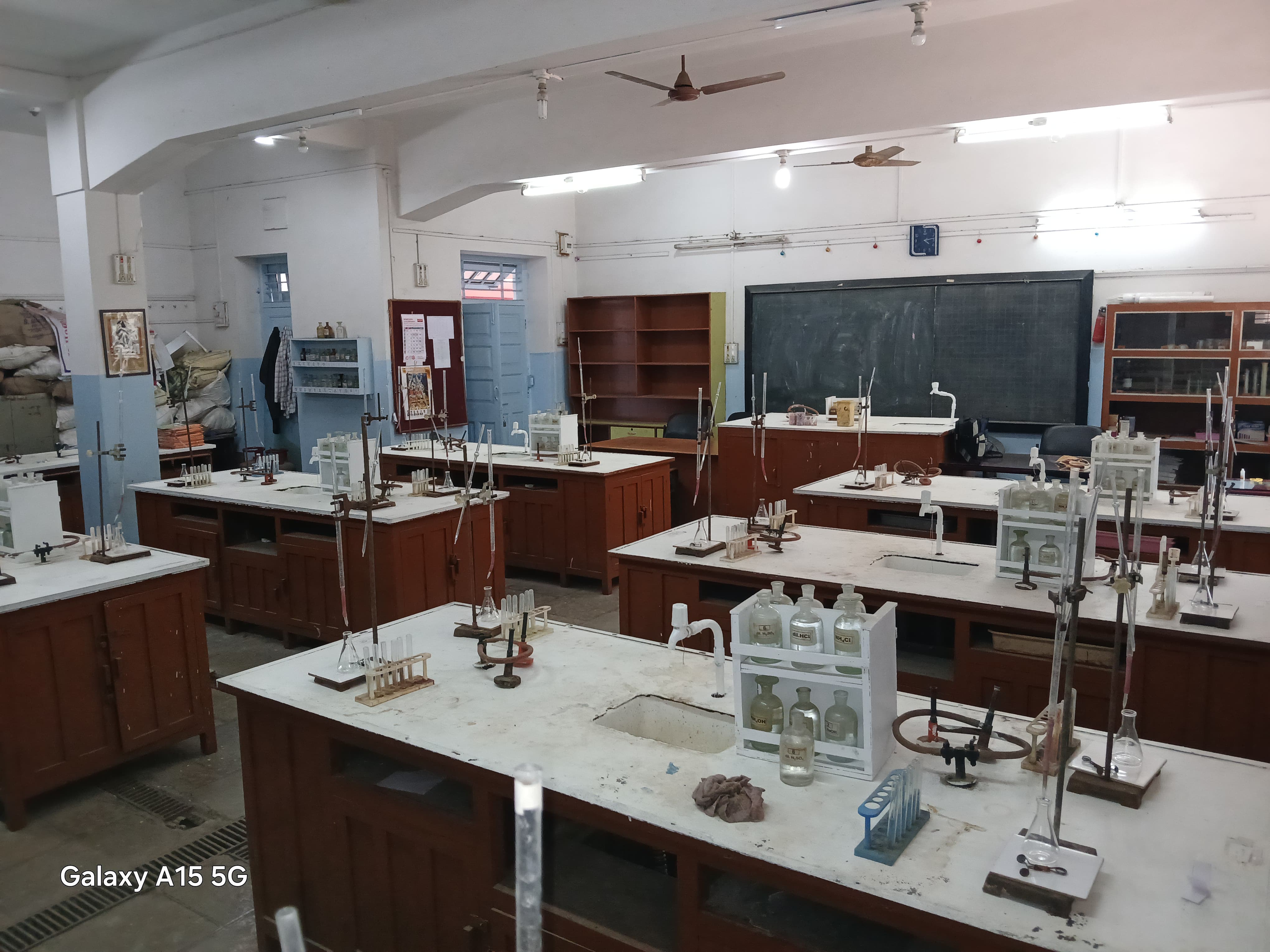 Well-Equipped Chemistry Lab